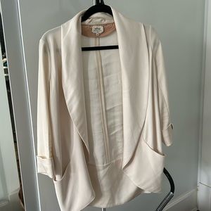 White/off white blazer Aritzia Wilfred size two